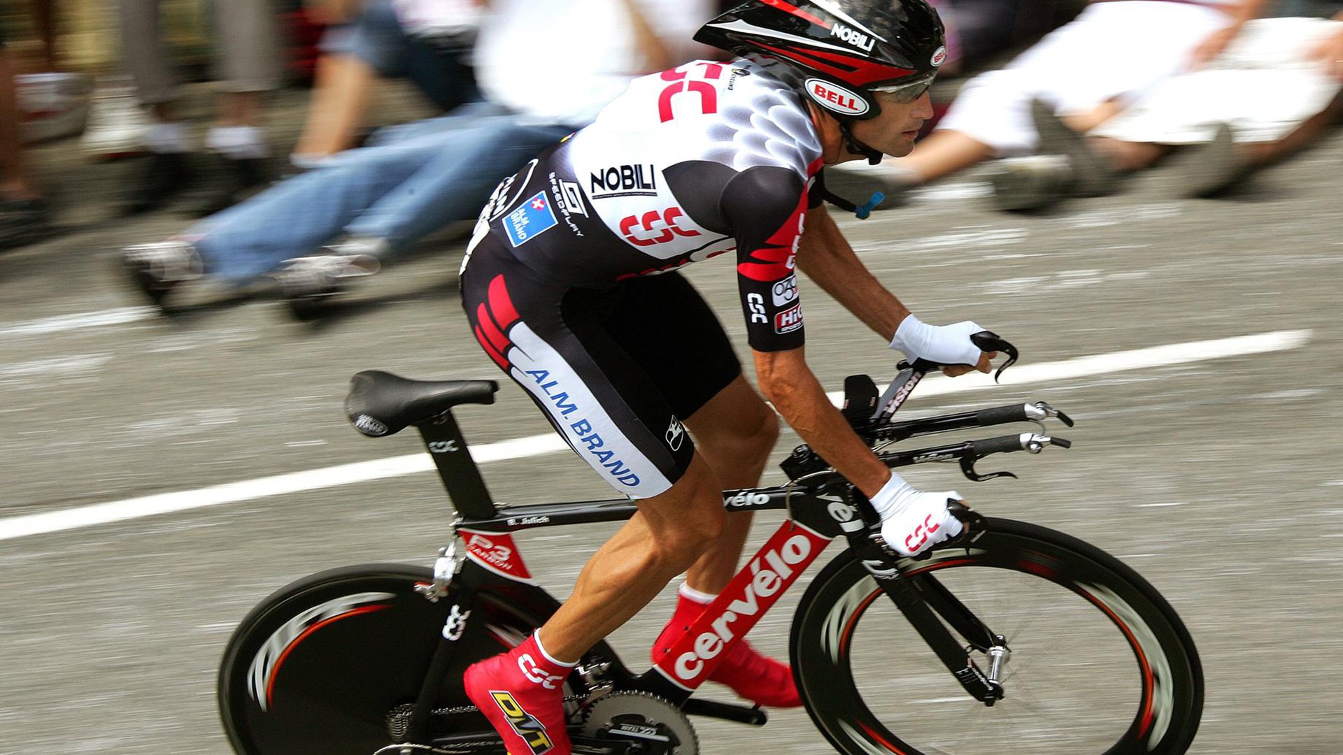 开云体育官网下载安装-_户外跑步赛结合网球：运动休闲两不误_，户外活动跑步比赛